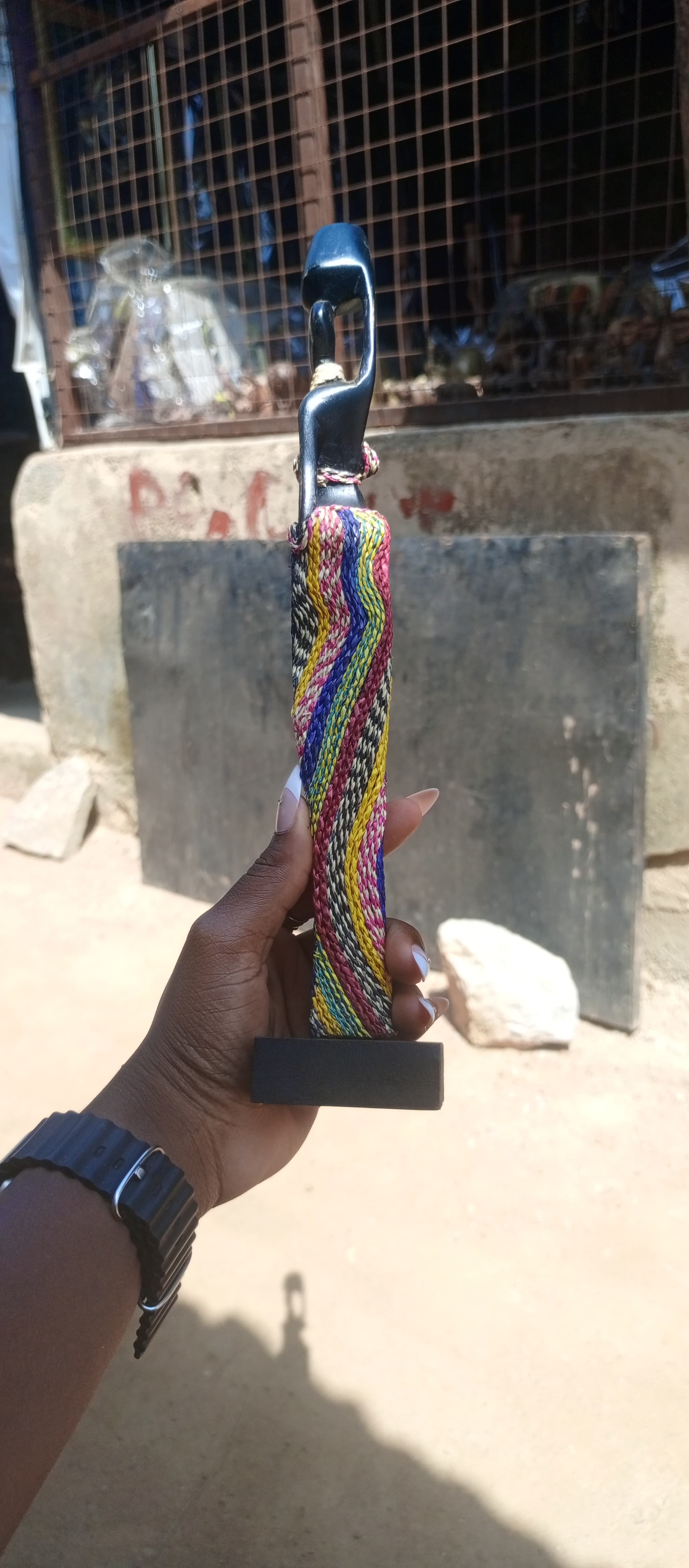 Rafia – Rafia women sculpture 