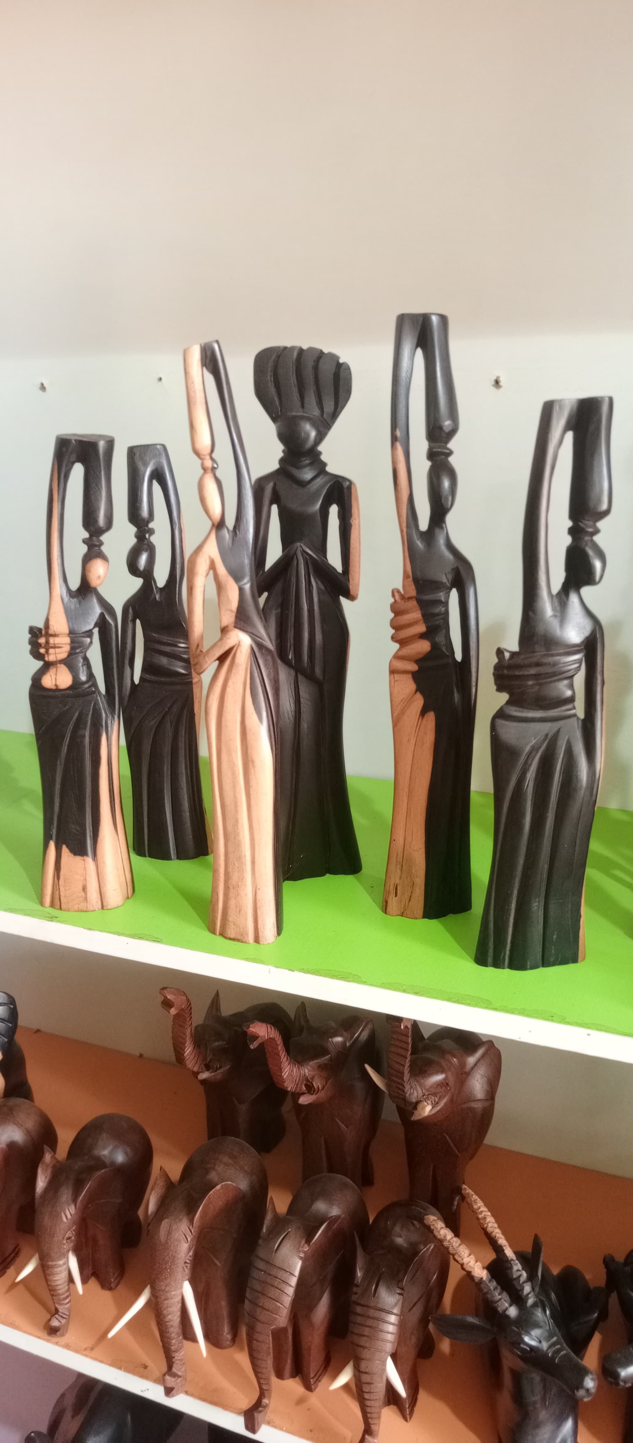 slim figure ebony wood  – African Slim figure Ebony wood Sculpture 