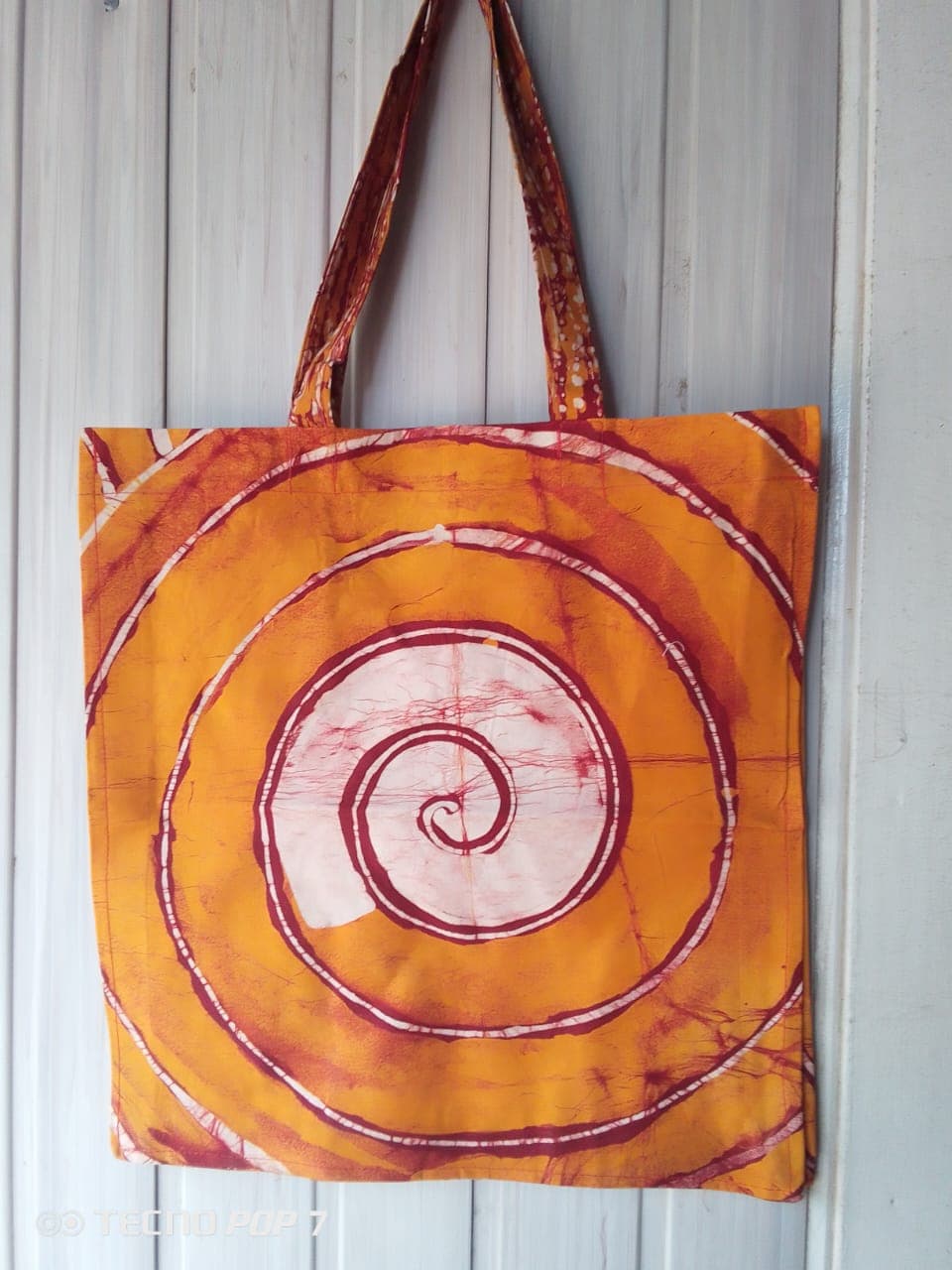 Tote bag with huge swirl pattern – Red tote bag with red and white swirl pattern
