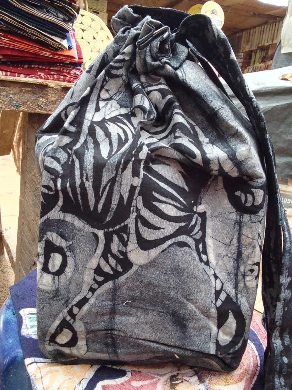 Zebra print picnic bag – Black and distressed white zebra print picnic bag
